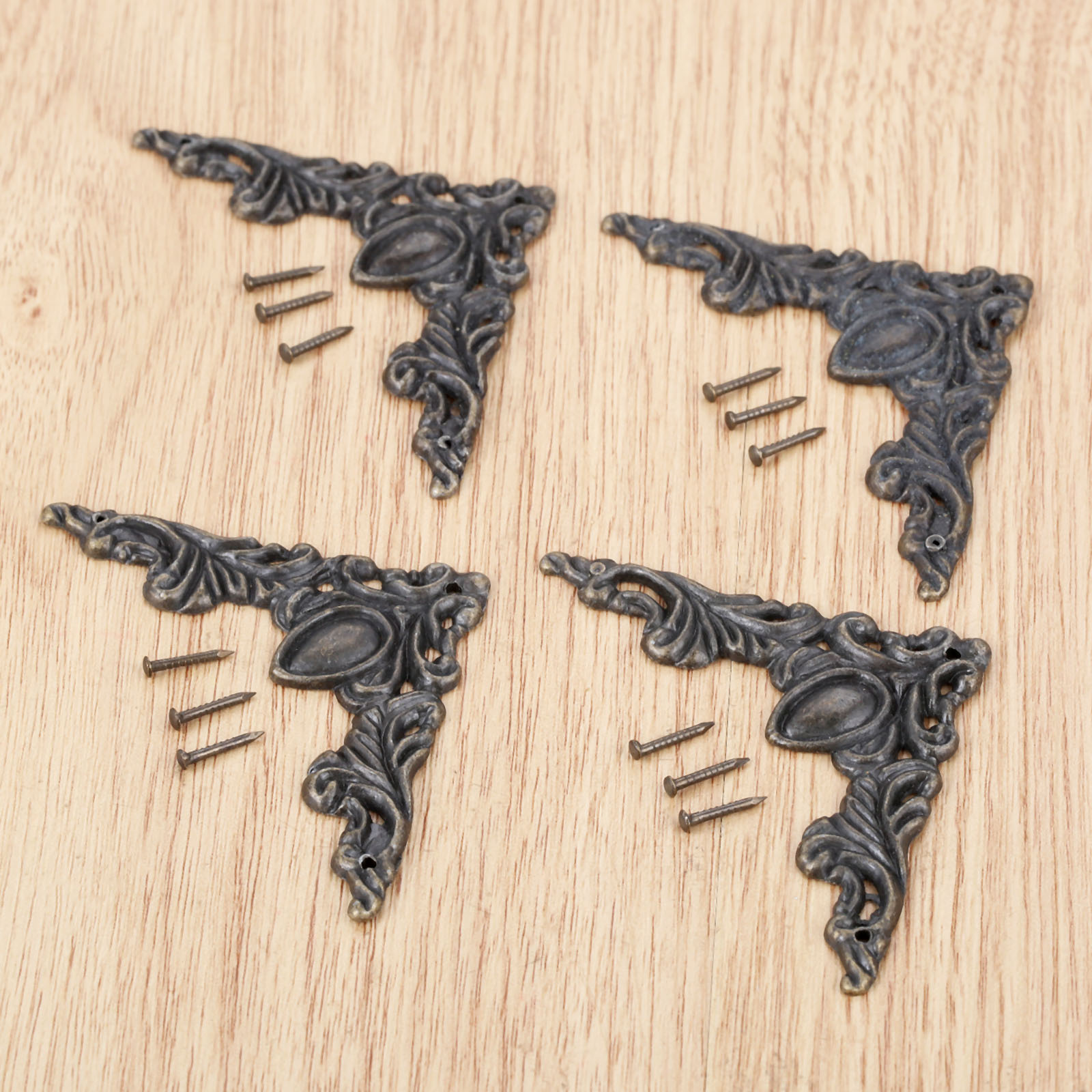 4 Stuks Antieke Bronzen Decora - Woodworking Book recensie en prijs